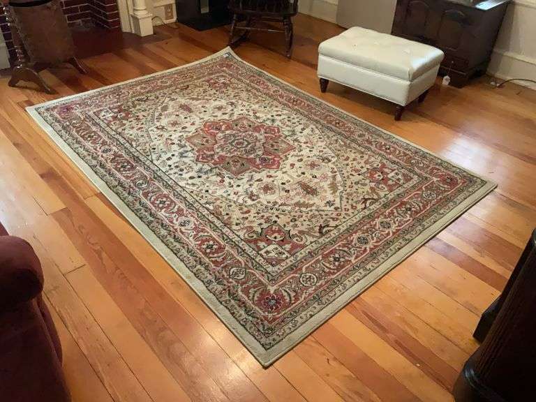 Persian style polypropylene rug Made in Turkey 5ft 3in X 7ft 6in