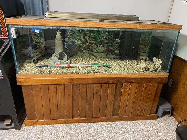 Aquarium w/ accessories 72.5x24.5x53