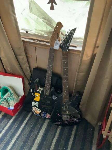 Two electric guitars: Synsonics Pro Series and  Kingston