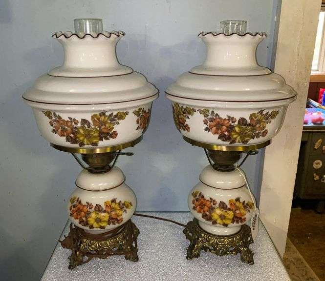 Pair of electric parlor lamps w/ floral decor - by the pc take two