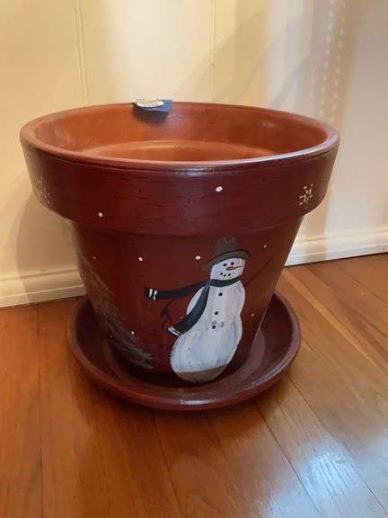 Snowman decorated flowerpot w/ saucer