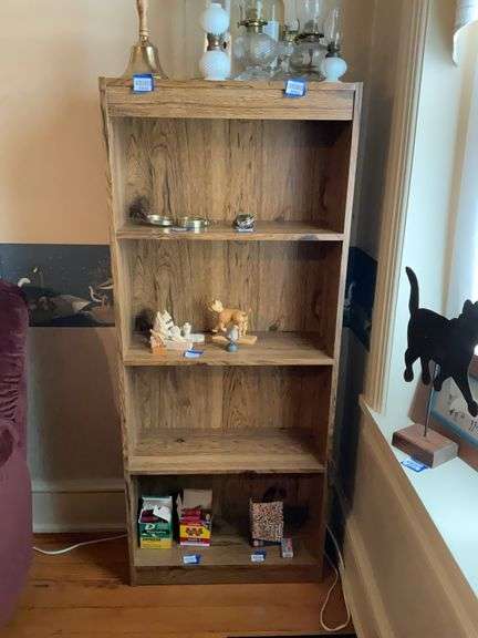 Shelf unit - no contents 24x10x58 - MUST COME DURING LAST 2 HOURS OF PICK UP FOR THIS ITEM