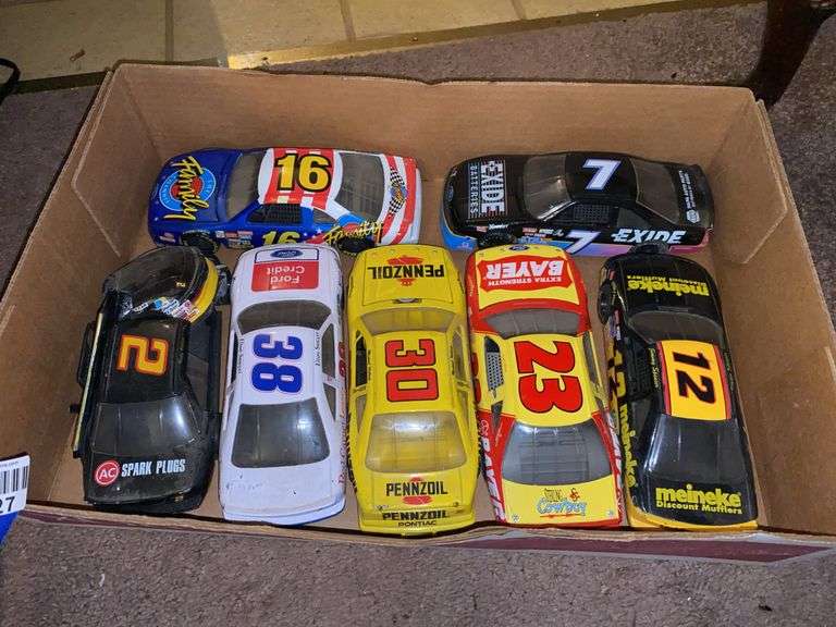 Model race cars