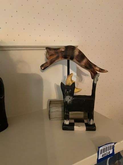 The-cat-jumped-over-the-moon and other cat figure