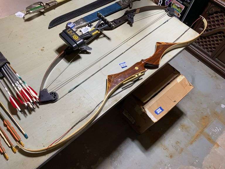 Bear TAMERLANE Competition Recurve Bow