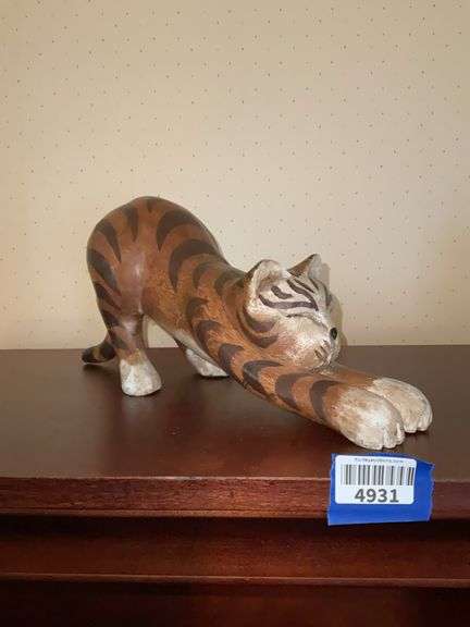Stretching cat figure