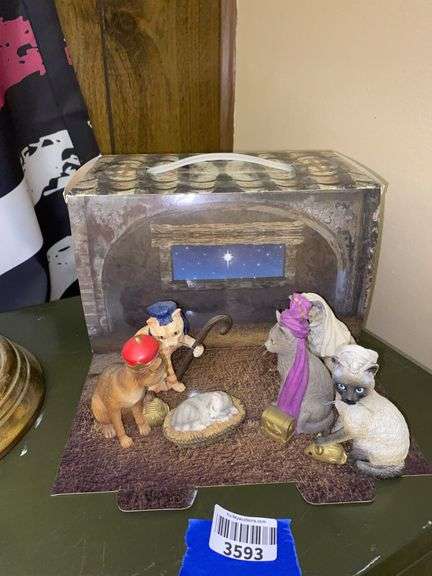 Cat Nativity set w/ display box
