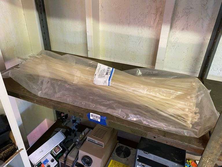 Contents of shelf: 30" cable ties