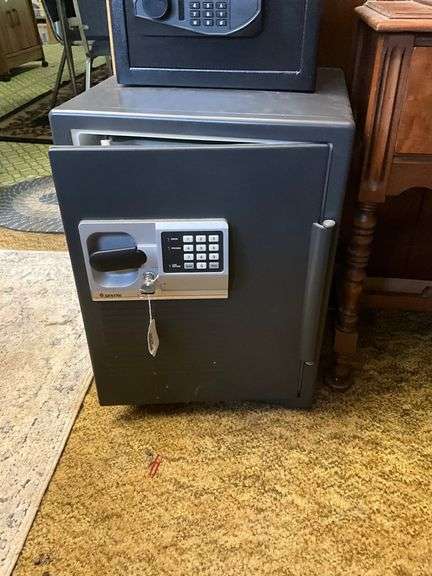 Sentry combination/key safe 18.5x24x17