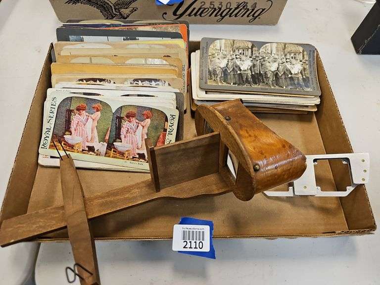 Wooden stereoscope and lot of stereo cards - Hurley Real Estate & Auctions