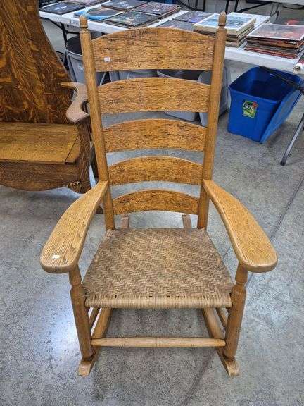 Stottlemyer ladderback rocking chair w/ woven seat Seat height 17 ...