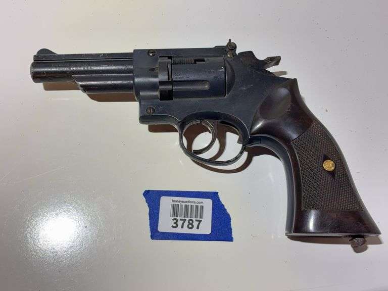 Crosman model: 38C .22 pellet air pistol - Hurley Real Estate & Auctions