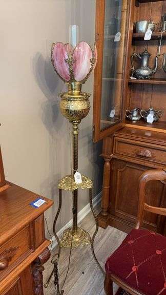 Victorian brass piano floor lamp with pink bent slag glass panel shade, polished and electrified 62in tall