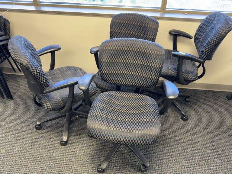 Caster office Chairs