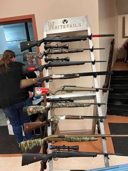 (AUCTION ID # 115BA)  11/26    SUGAR CREEK CHAPTER IN BEACH CITY, OHIO:    THIS IS A LIVE BENEFIT AUCTION FOR WHITETAILS UNLIMITED IN 