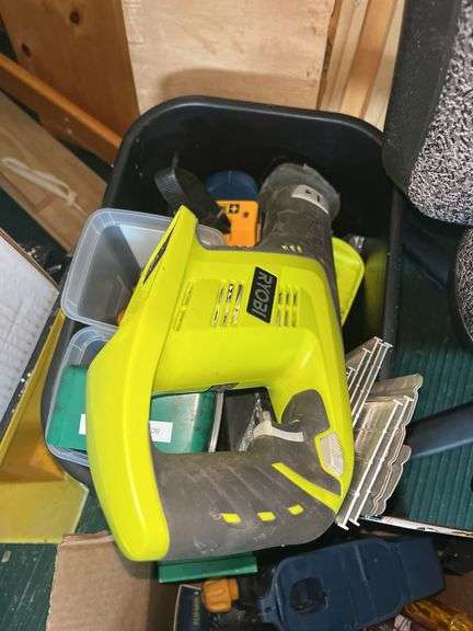 Saw