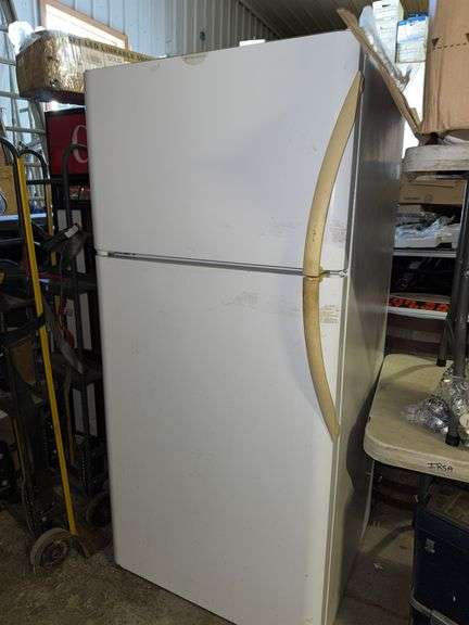 (AUCTION ID# 3501) 9/28 FMK 9MM HAND GUN DONALD TRUMP COMMEMORATIVE - AR15 .223/5.56MM TACTICAL RIFLE 