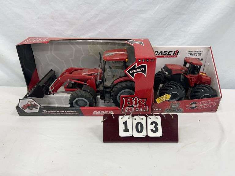 Ertl / Tomy  Plastic battery operated farm tractors