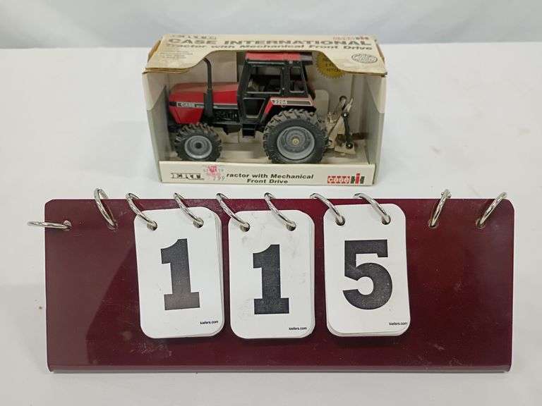 1/32 Scale  Ertl  Case IH 2294 tractor with mechanical front drive + 3pt hitch