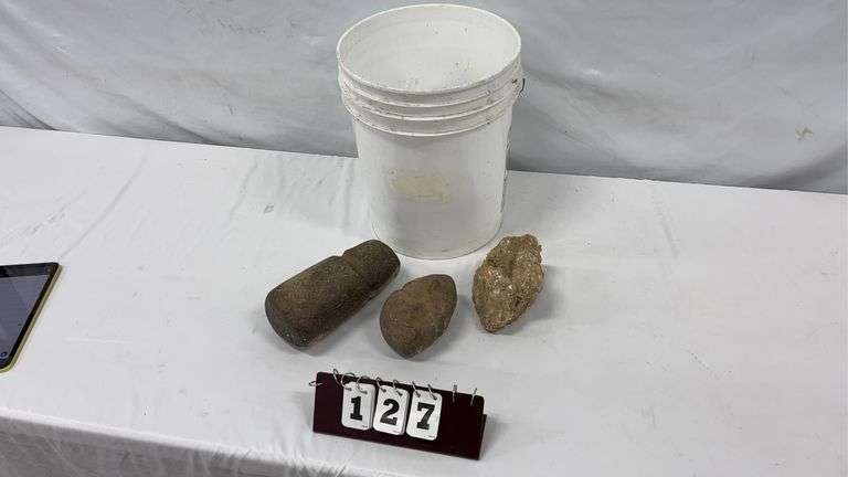 Three Rocks - Integrity Auctioneers