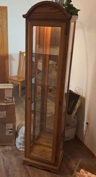 Display Cabinet with Light