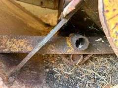 750 Bushel Hopper Pup Trailer