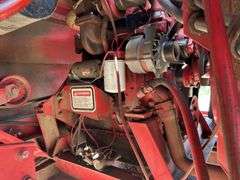 Case IH 8825 Self-Propelled Swather