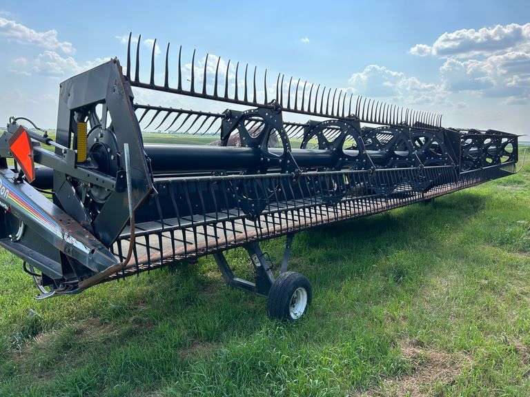 36ft MacDon 974 FlexDraper Header with JD Adapter