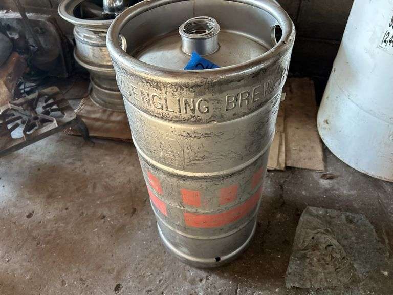 29.3 Liter Stainless Beer Keg - Yuengling Brewery
