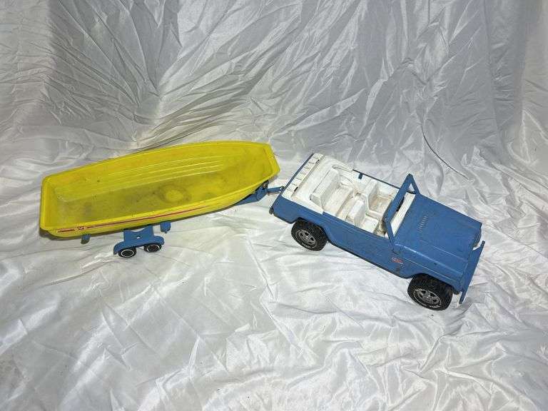 Tonka Jeepster with Trailer