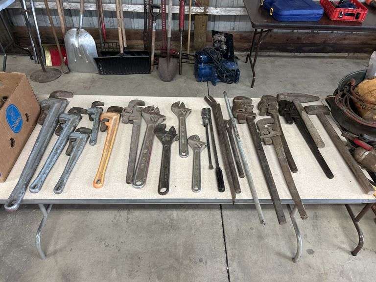 Items for in person bidding (10AM)