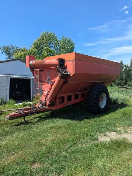 Killbros 1100 Grain Cart