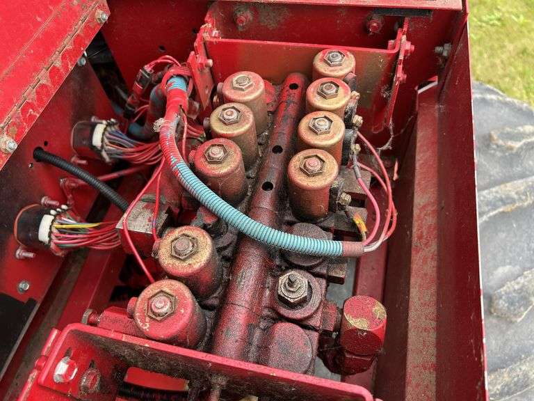 Case-IH 1688 Combine