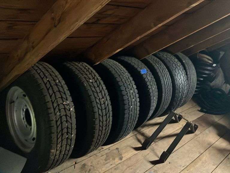 16-inch Pickup Tires