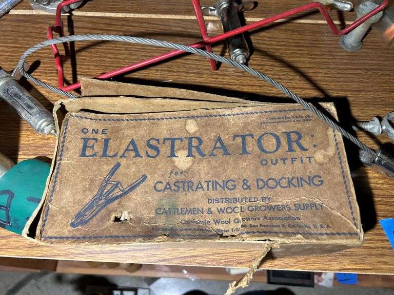 Livestock Tagging Items, Castrators, Pill Poppers, Horns, and More