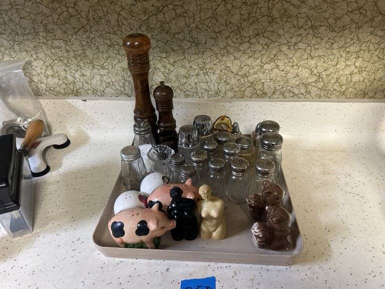 Salt & Pepper Shakers