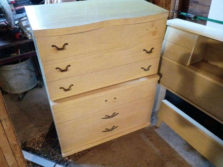Chest of Drawers plus Head & Footboards
