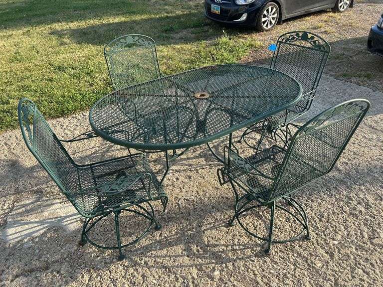 Oval Metal Patio Table & 4 Chairs