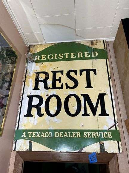 Texaco Registered Rest Room Sign