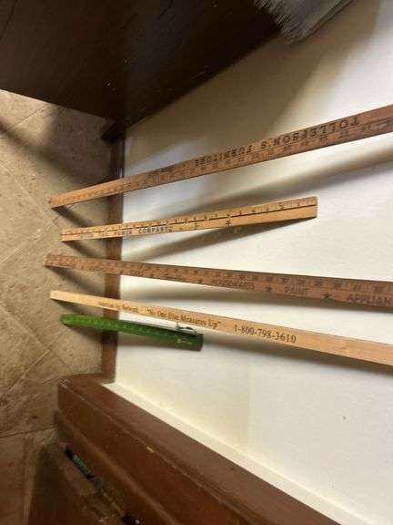 Measuring Devices with Advertising