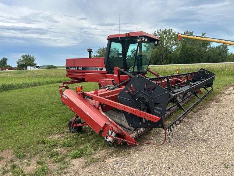 Case IH 8825 Self-Propelled Swather
