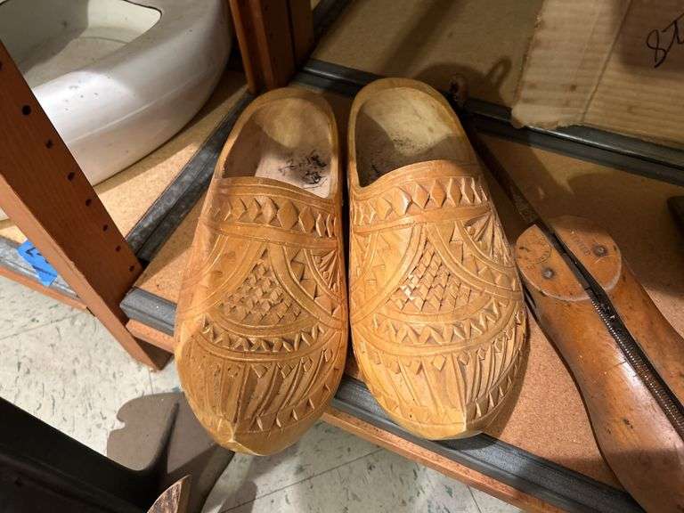 Shoe Repair, Shine, & Display Items