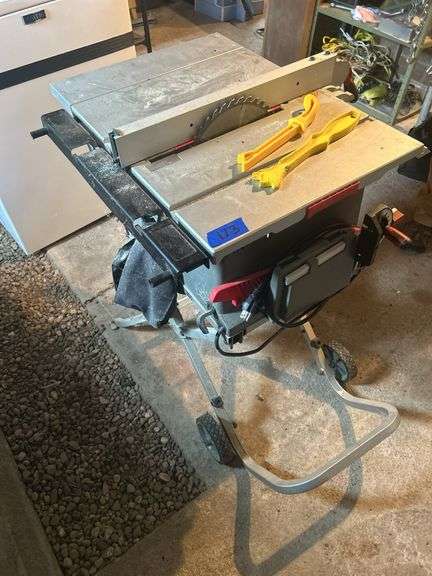 Craftsman 10-In Table Saw on Cart