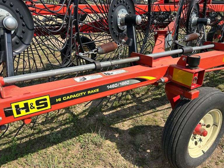 H&S 1660 HiCapacity Rake - 16 Wheel V-Rake