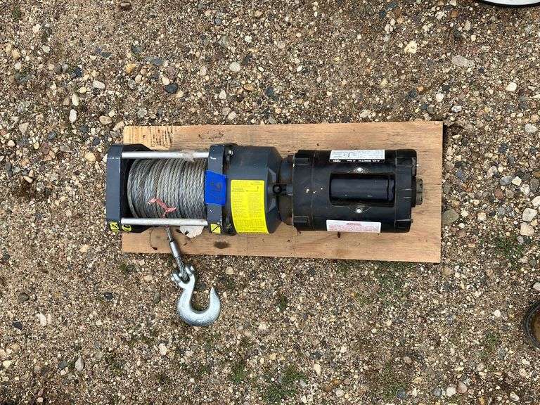 Superwinch AC Electric Winch