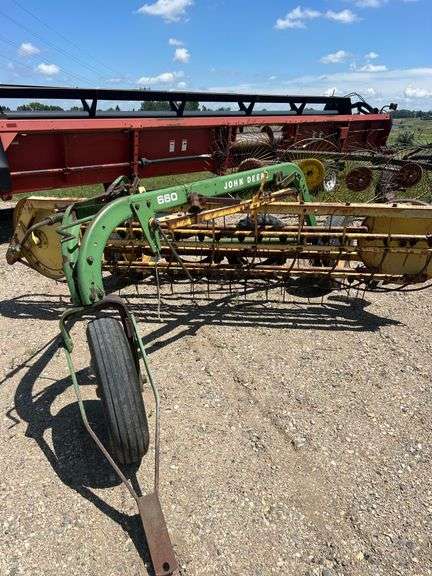 John Deere Side Delivery Rake