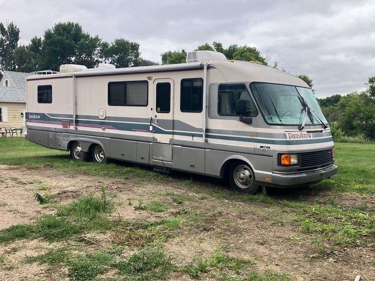 1992 Fleetwood Motorhome Pace Arrow P30