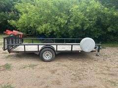 2015 Diamond C 14 Ft Flatbed Trailer
