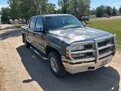 2002 Chevy Silverado 1500HD 6.5 Ft Box