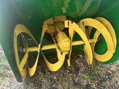 John Deere TRS-27 Snowblower